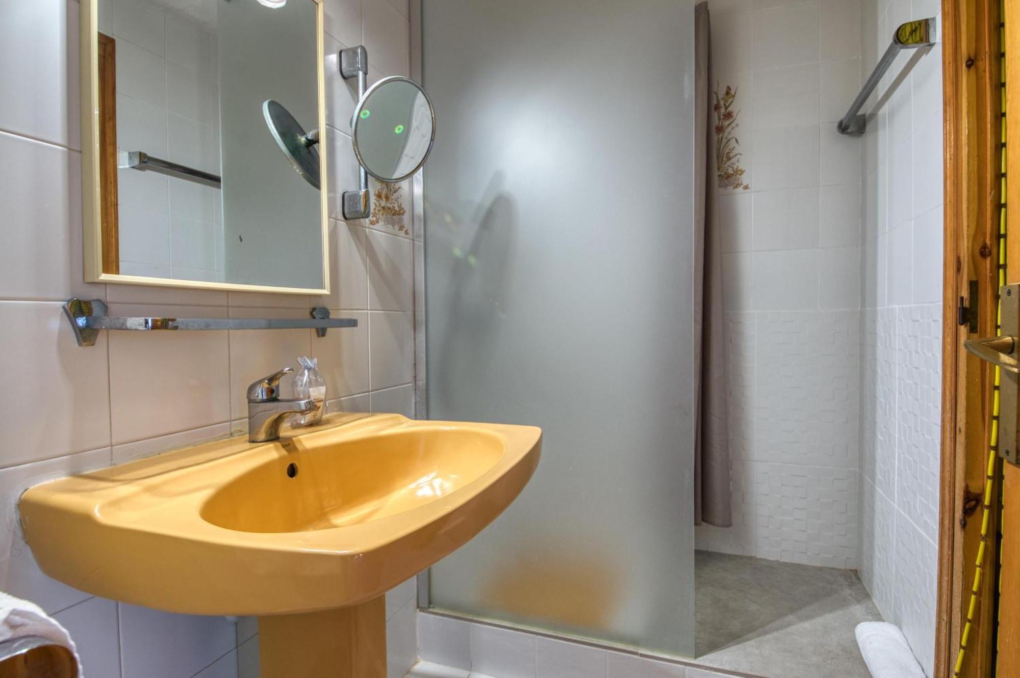 Apartaments Can Niell Calella De Palafrugell Buitenkant foto
